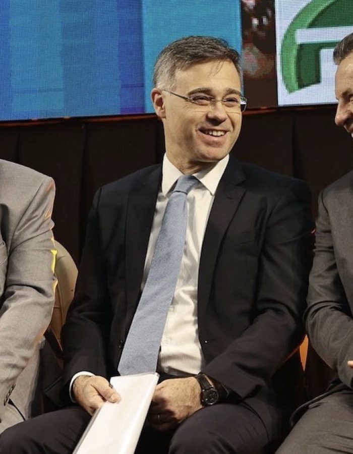 Mauro-Mendes-Andre-Mendonca-e-Jose-carlos-novelli-encontro-ambiental-TCE-maio-2023-ass-1-1.jpg