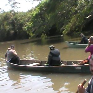 Polícia Militar Ambiental e Pescadores Profissionais realizam demarcações de locais para pesca no Rio Mogi Guaçu